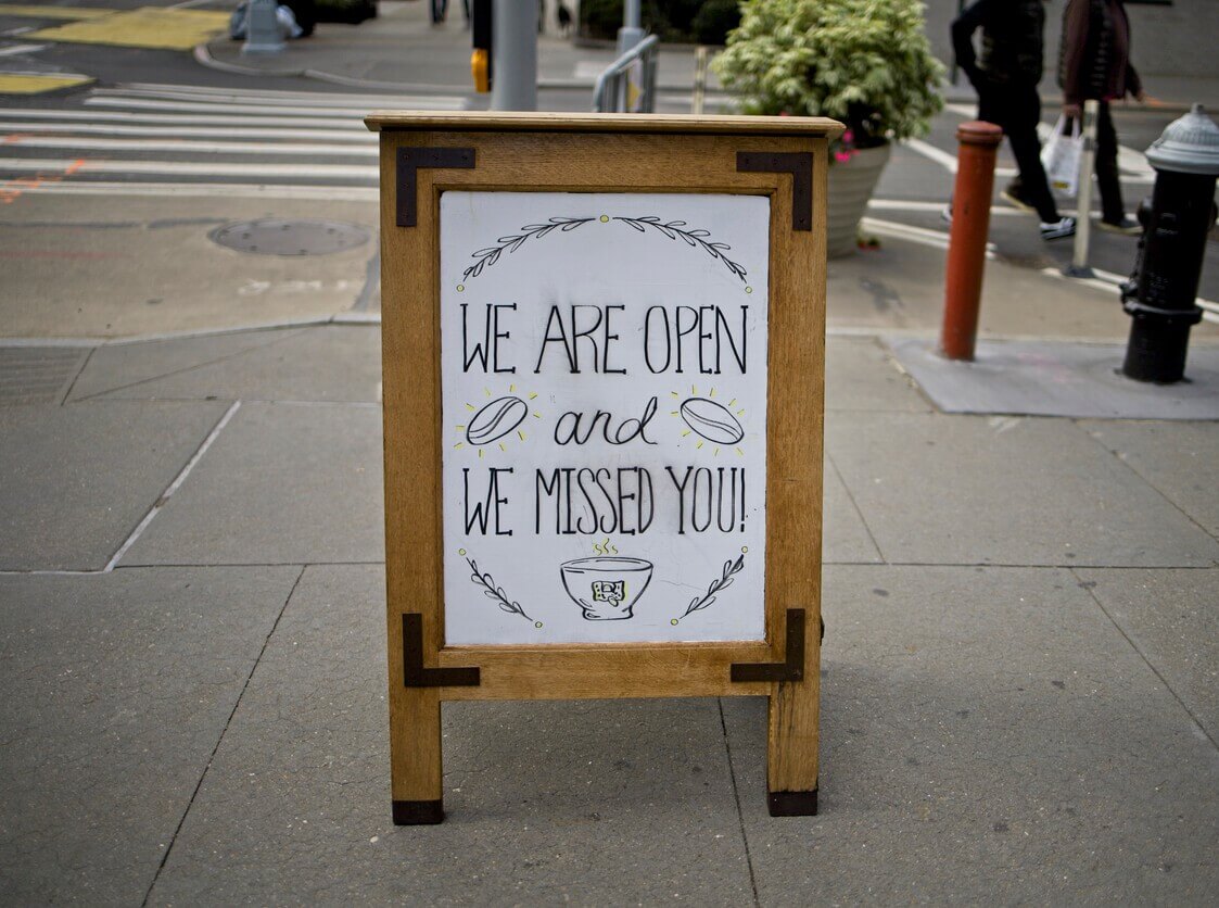 From Pavement to Purchase: Why Good Signage Drives Customer Action