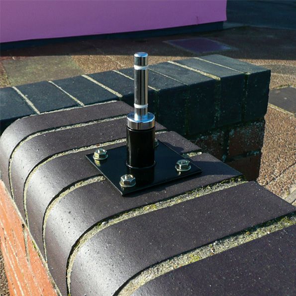 Bracket Mount Bearing Spindles for Flying Banners - Signwaves