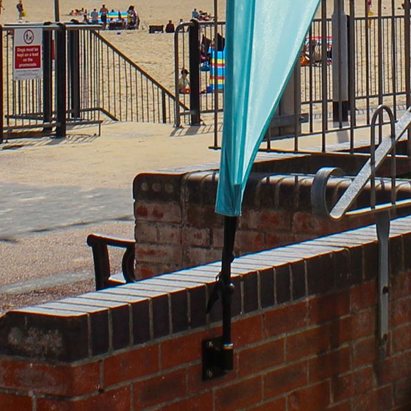 Bracket Mount Bearing Spindles for Flying Banners - Signwaves